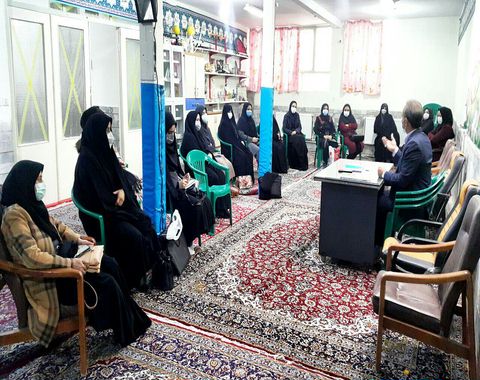 برگزاری جلسه شورای معلمان دبستان پسرانه امام حسین علیه السلام