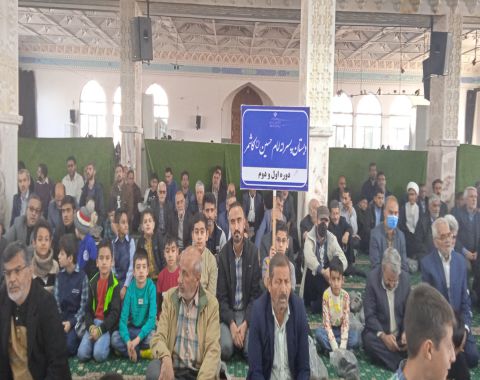 حضور پرافتخار دانش آموزان در نماز جمعه به مناسبت هفته مدارس غیردولتی